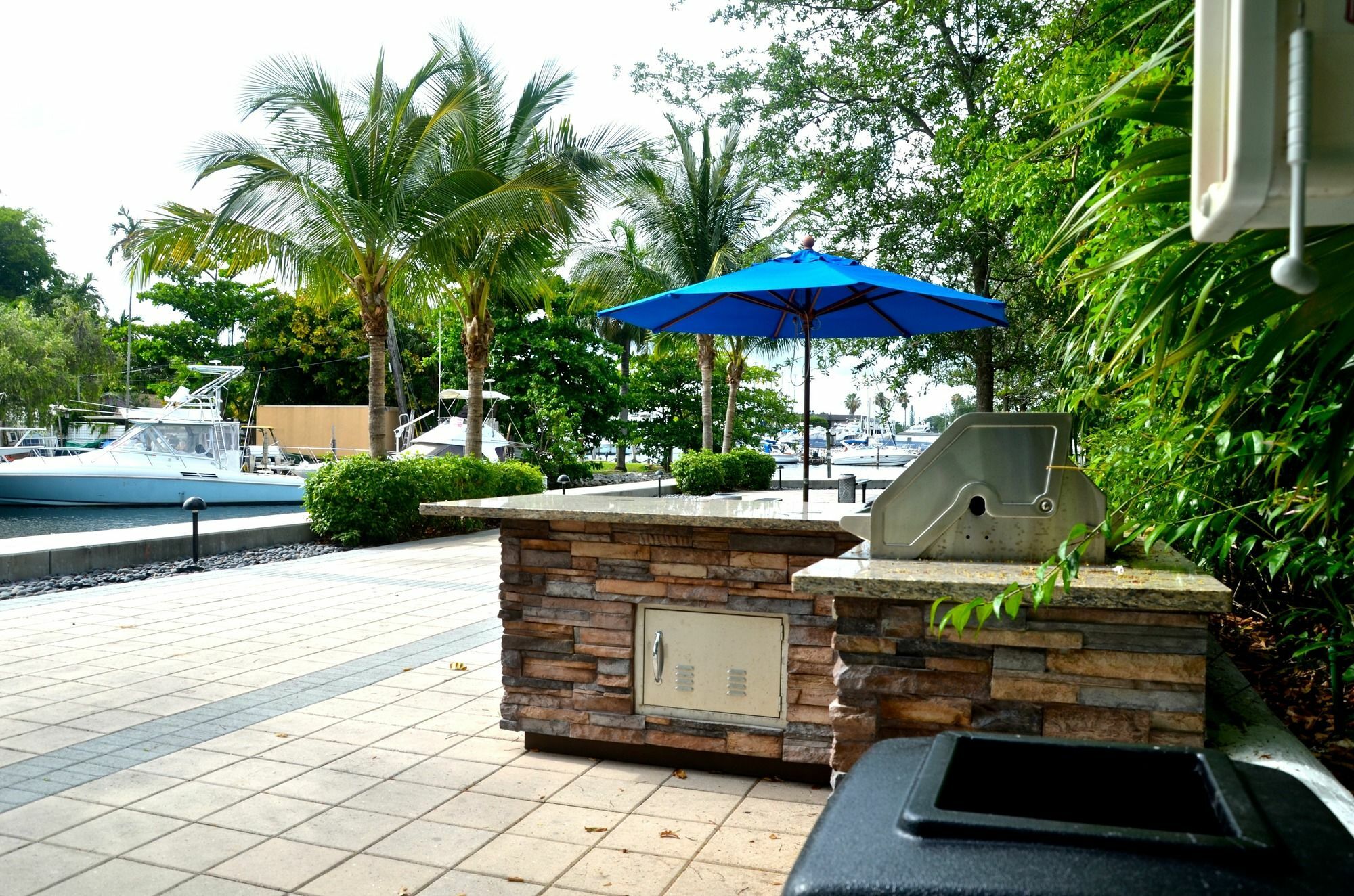 Riviera Luxury Living At River Oaks Marina And Tower Miami Exterior foto